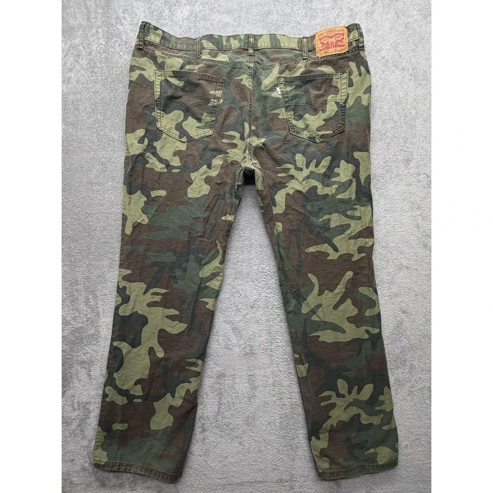 Levis 541 Pants Mens Measured 46x31 Green Camo Tapered 100% Cotton Pants Casual - Picture 5 of 8